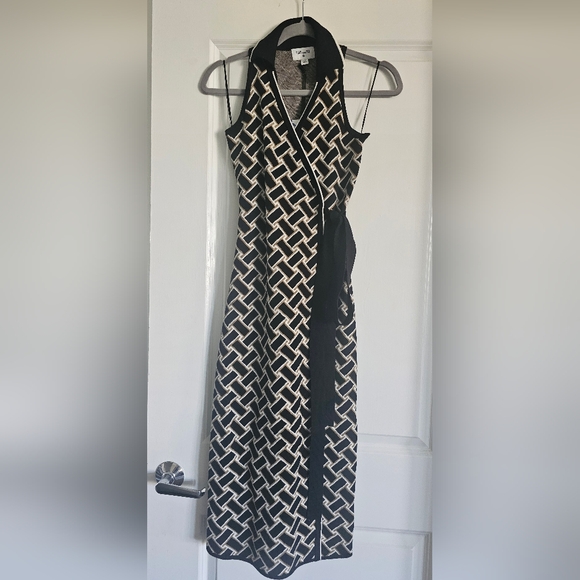 Diane von Furstenberg (DVF) x Target Sleeveless Vintage Weave Sweater Wrap Dress - Picture 5 of 5